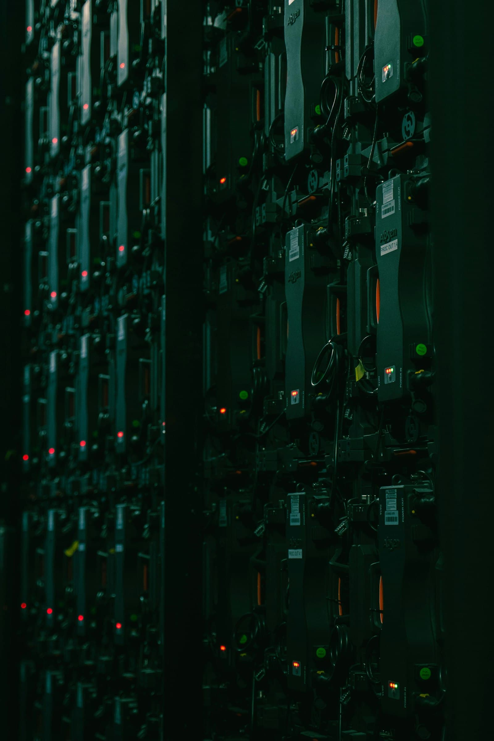 Enterprise IT support and managed services — data centre infrastructure