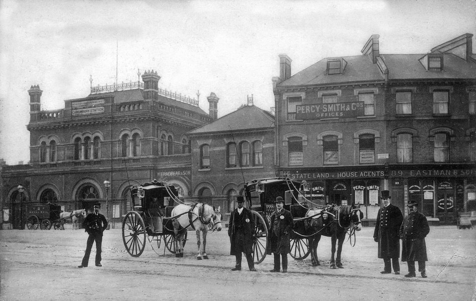 Station House, London - Historic Warehouse Conversion